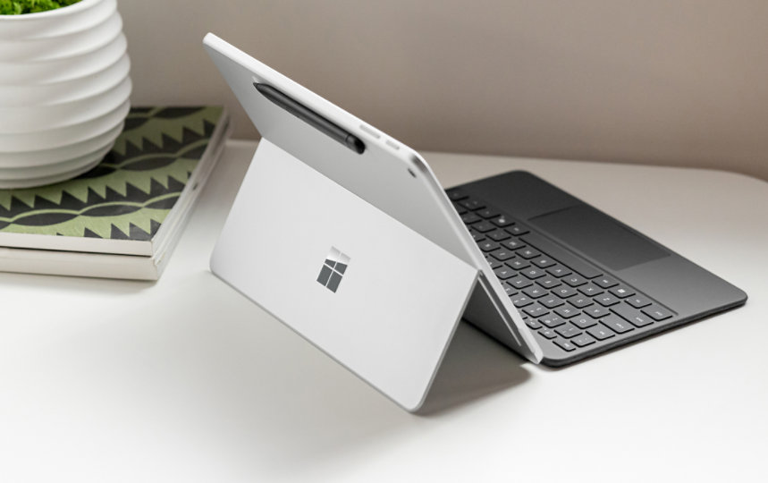 Tablet med Kickstanden åben