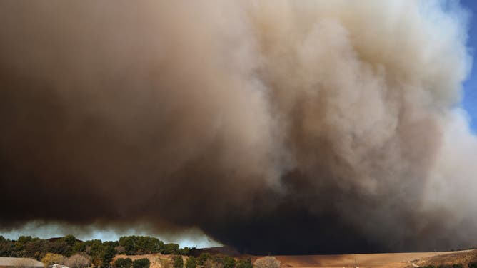 Rapidly Growing Hughes Fire North Of Los Angeles