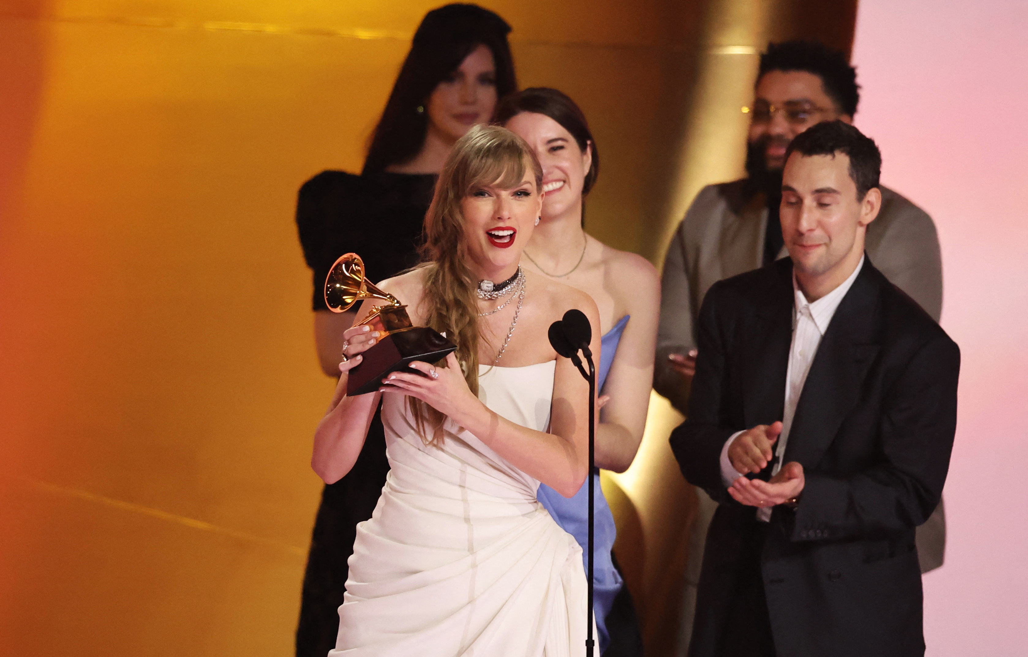 Taylor Swift Grammys 2024